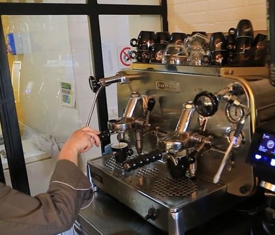 Caffè per l'estate con gelato